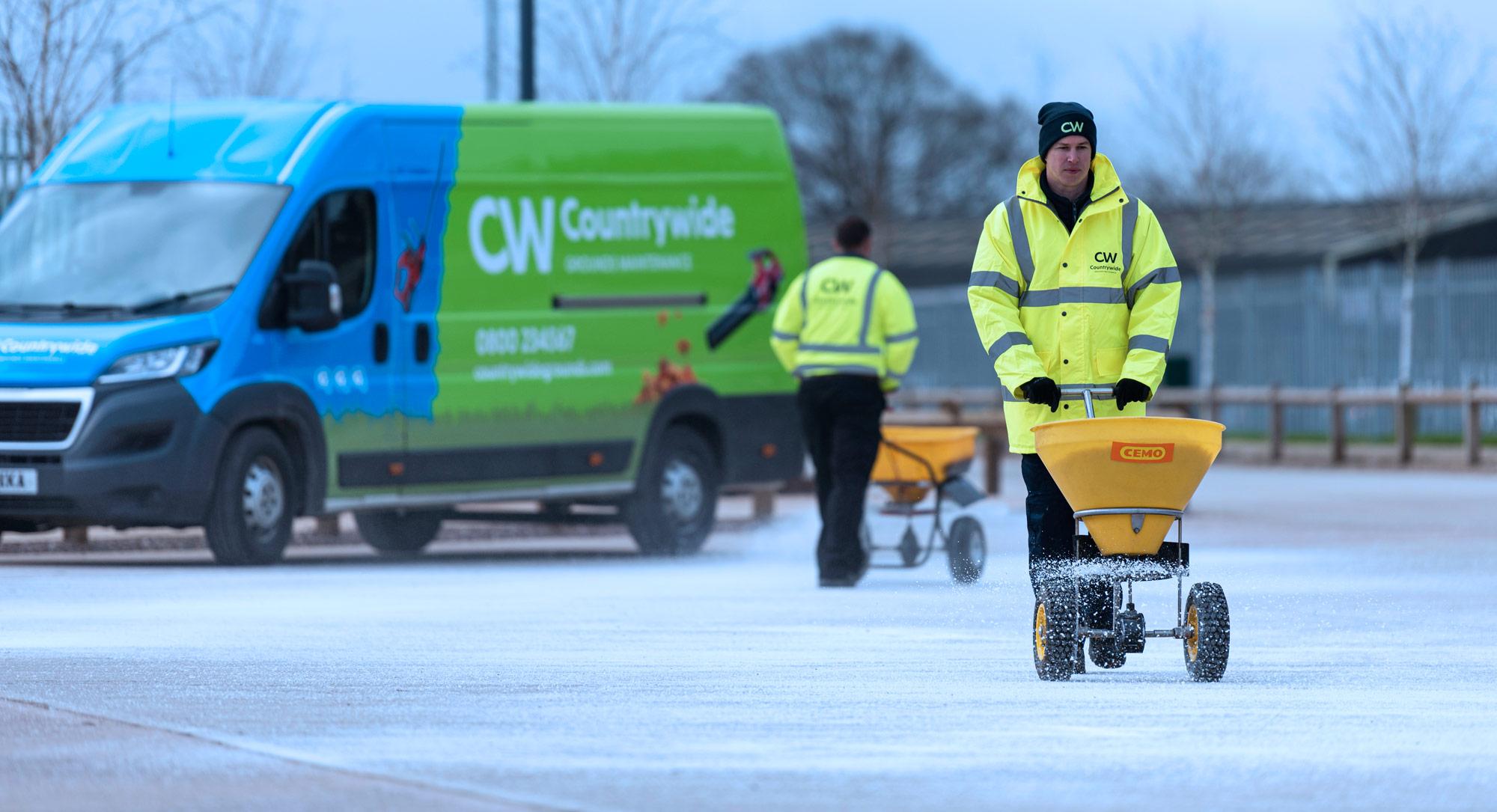 professional-gritting-winter-maintenance-countrywide-grounds